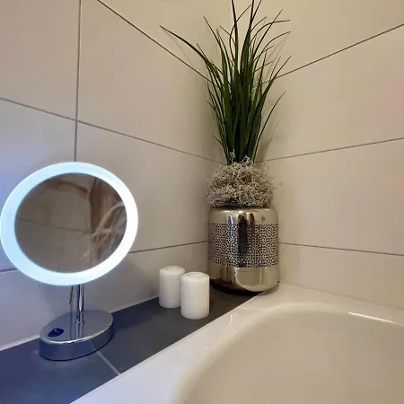 Sonnenweg 6 *